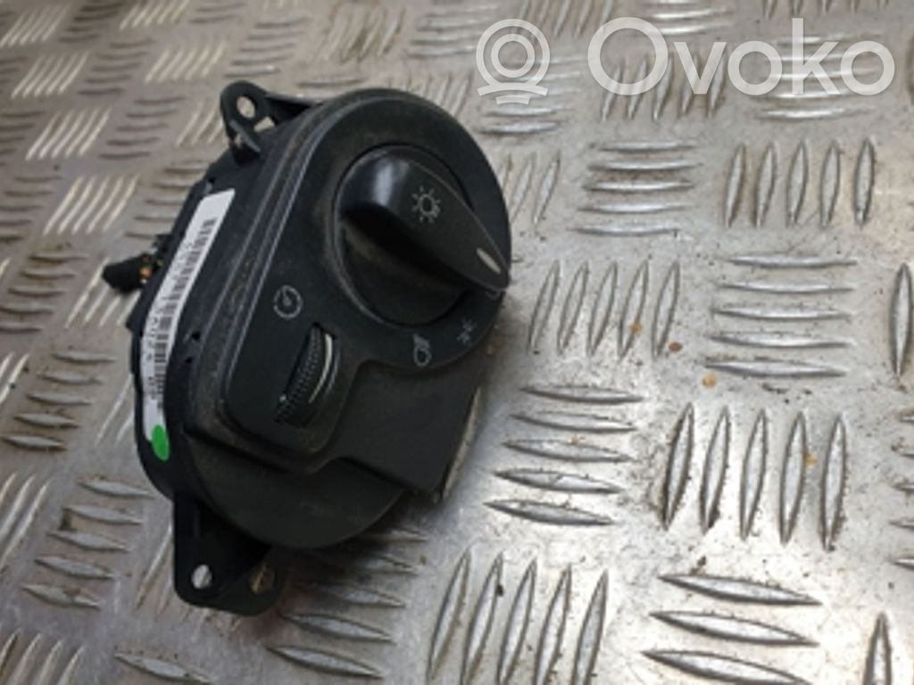 Light switch   13A024,4S4T,04058811