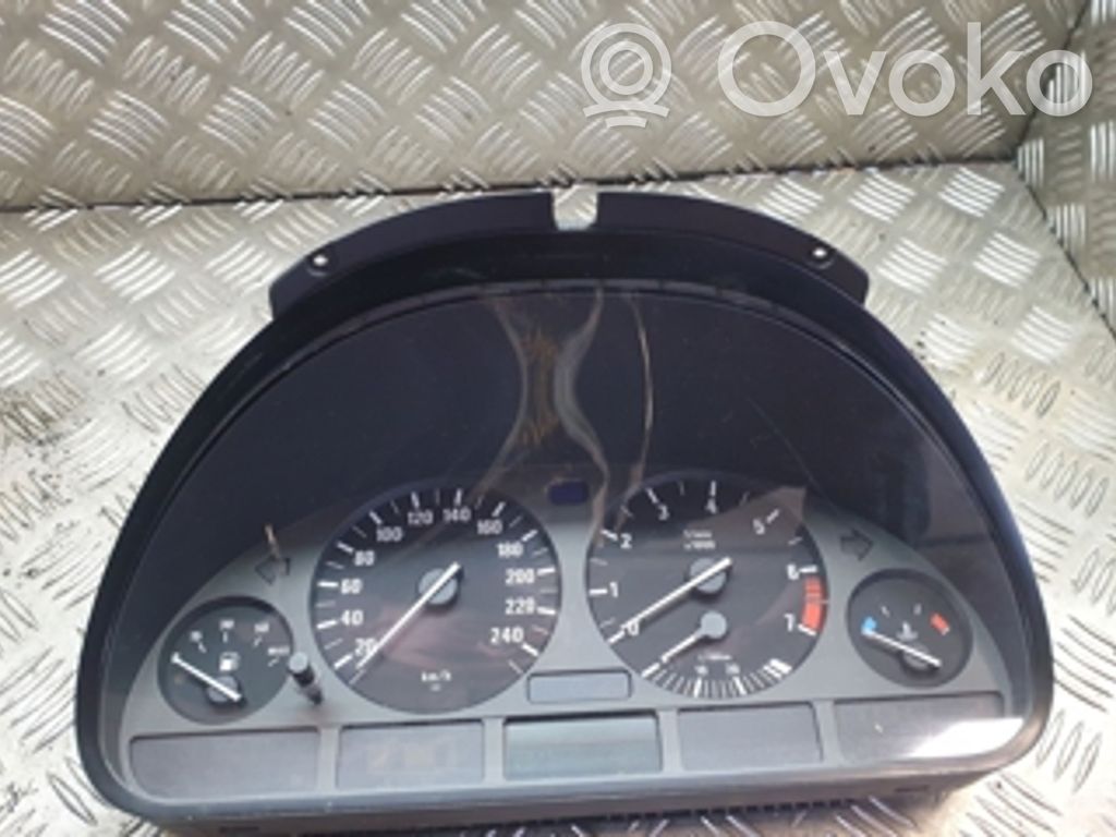 BMW 5 E39 Nopeusmittari (mittaristo) 