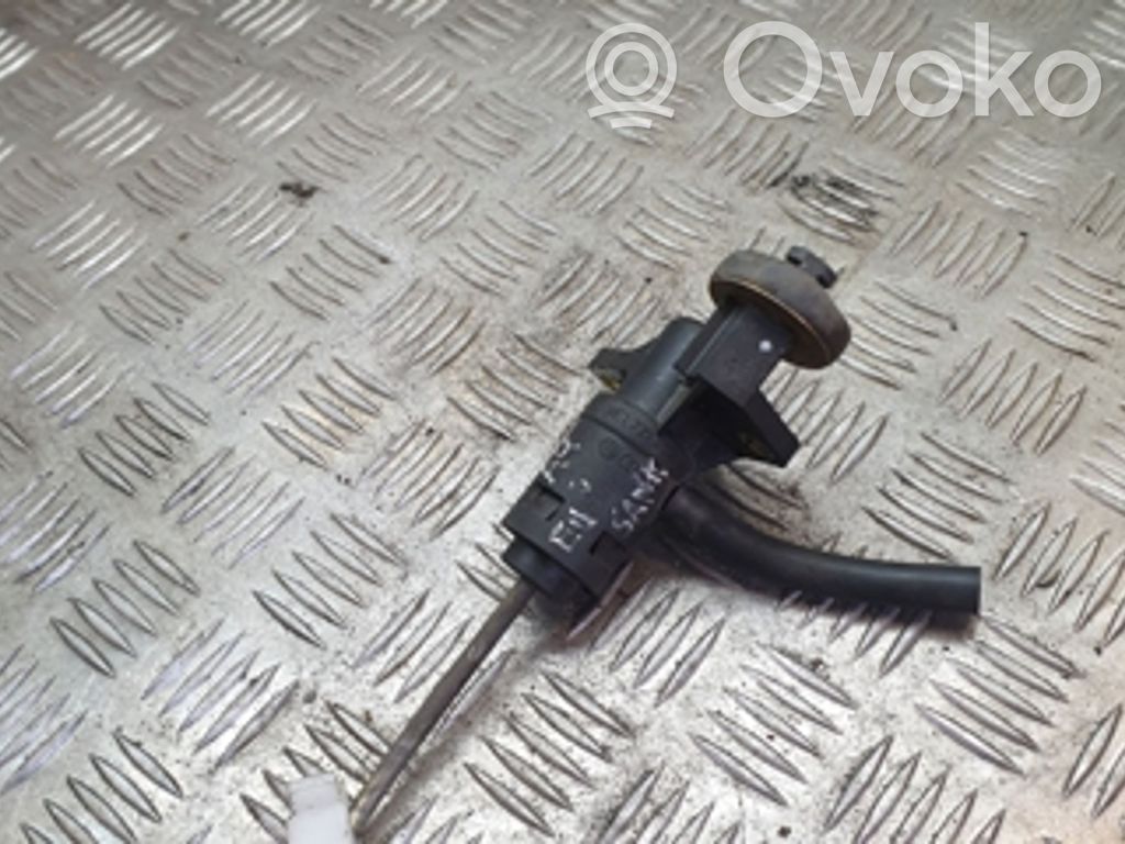 Audi A4 S4 B6 8E 8H Kytkimen pääsylinteri 