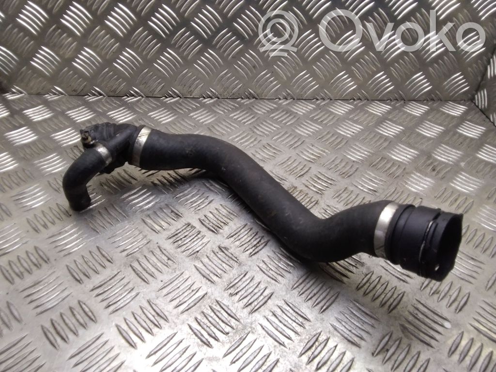 BMW 1 E81 E87 Engine coolant pipe/hose 