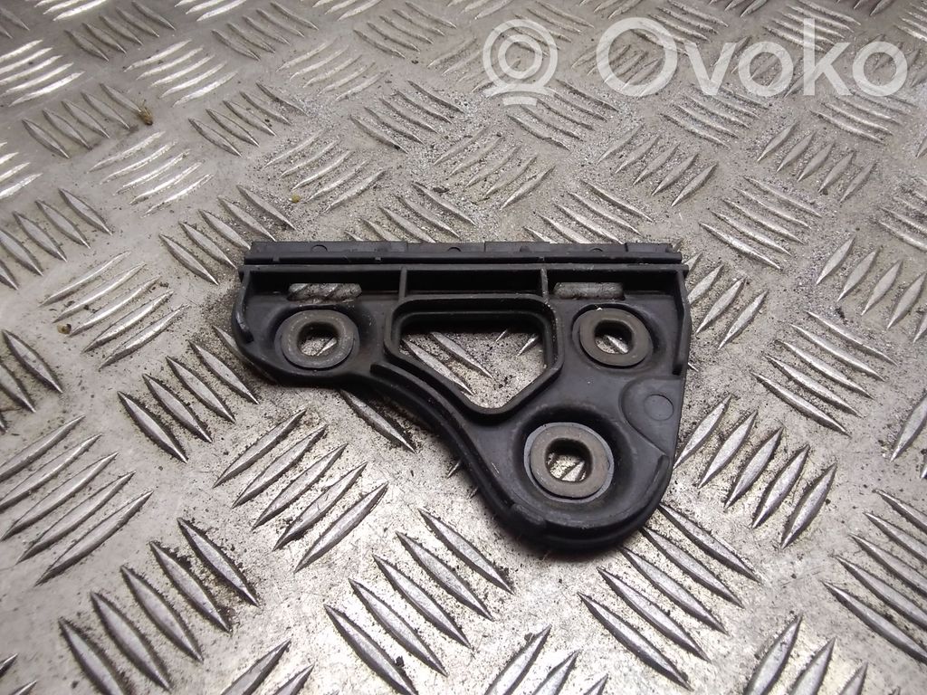 Audi A2 Fender mounting bracket 