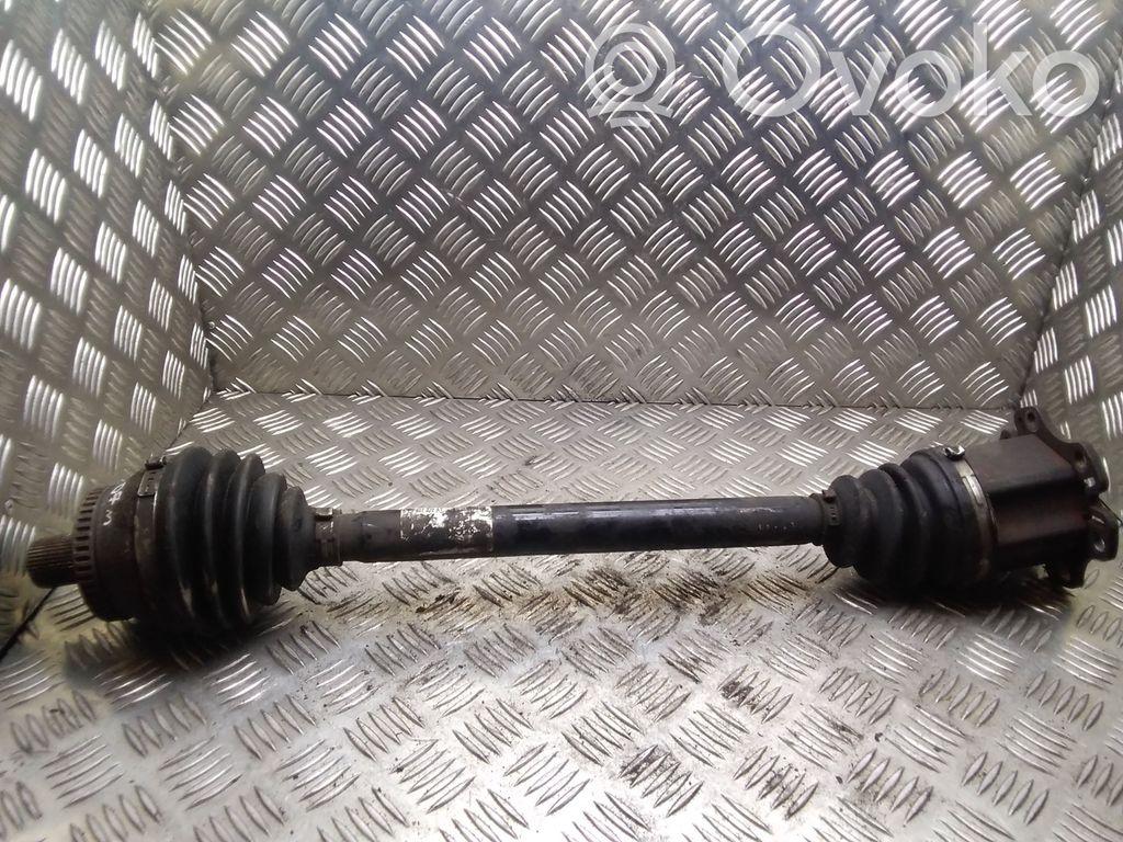 Audi A4 S4 B7 8E 8H Półoś przednia 