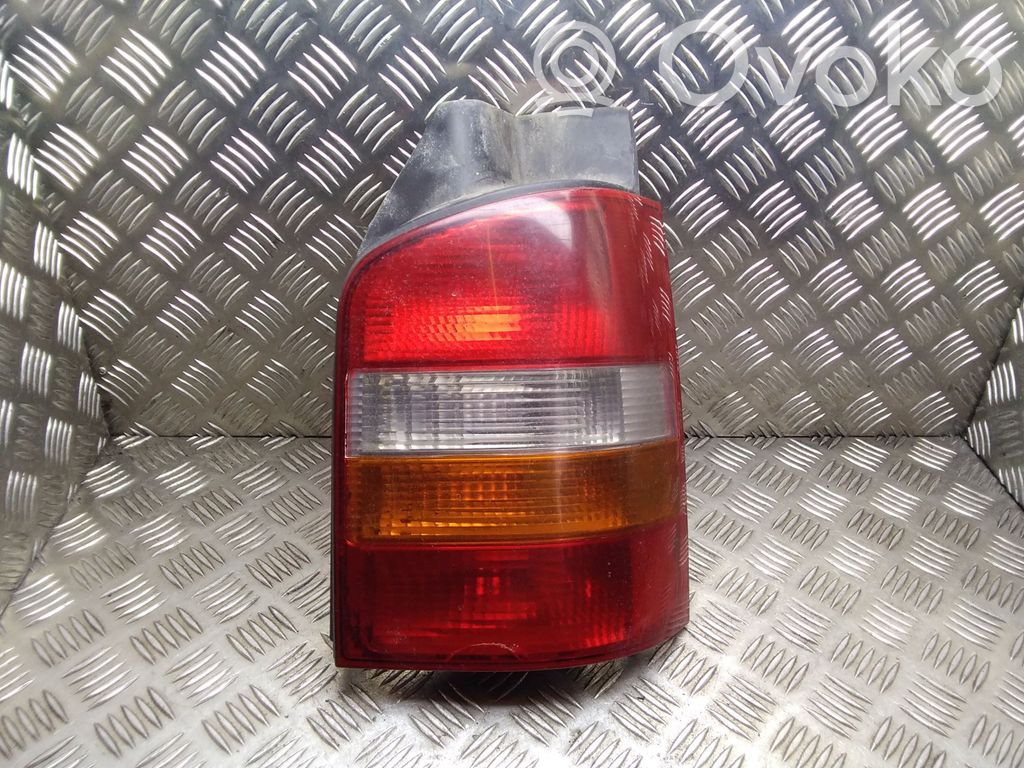 Lampa tylna   7H0945096D