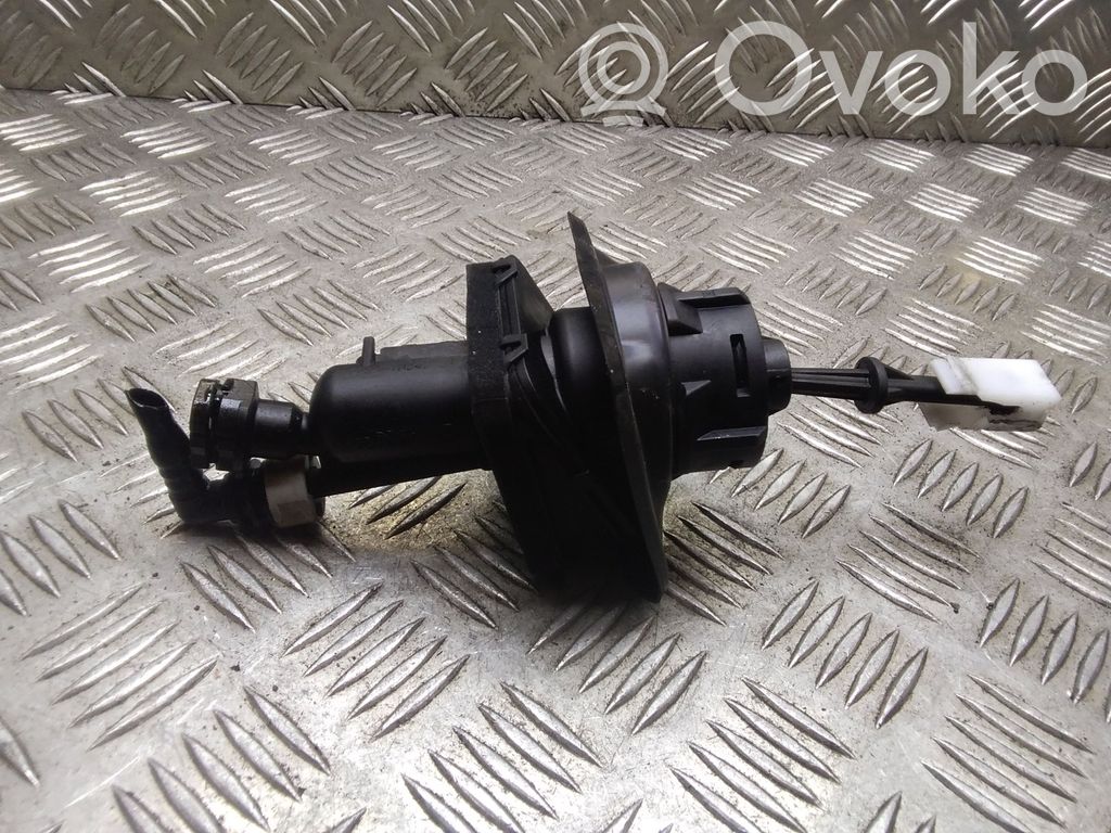 Volvo C30 Kytkimen pääsylinteri 