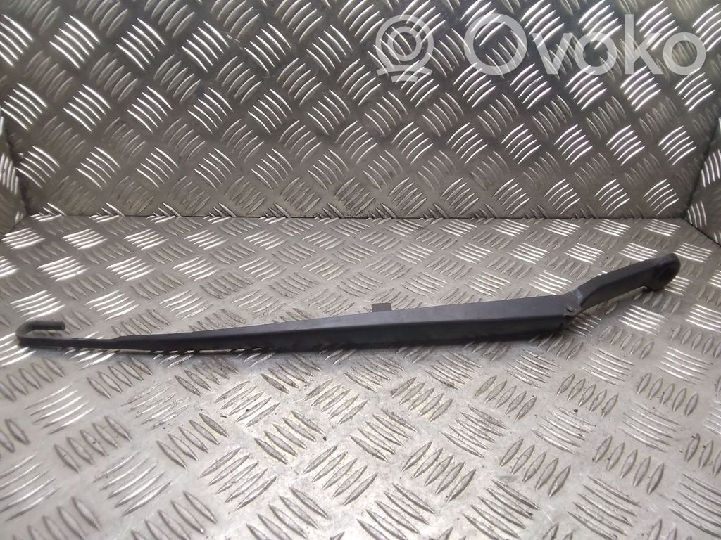 BMW 3 E46 Front wiper blade arm 