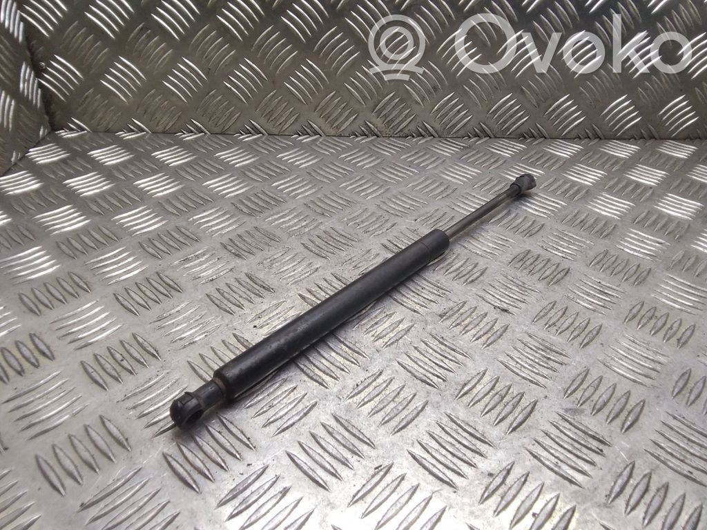 BMW 3 E46 Tailgate/trunk strut/damper 