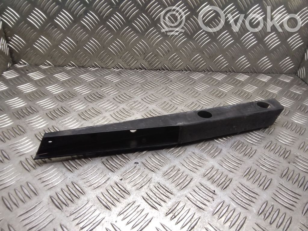 Audi A2 Fender mounting bracket 