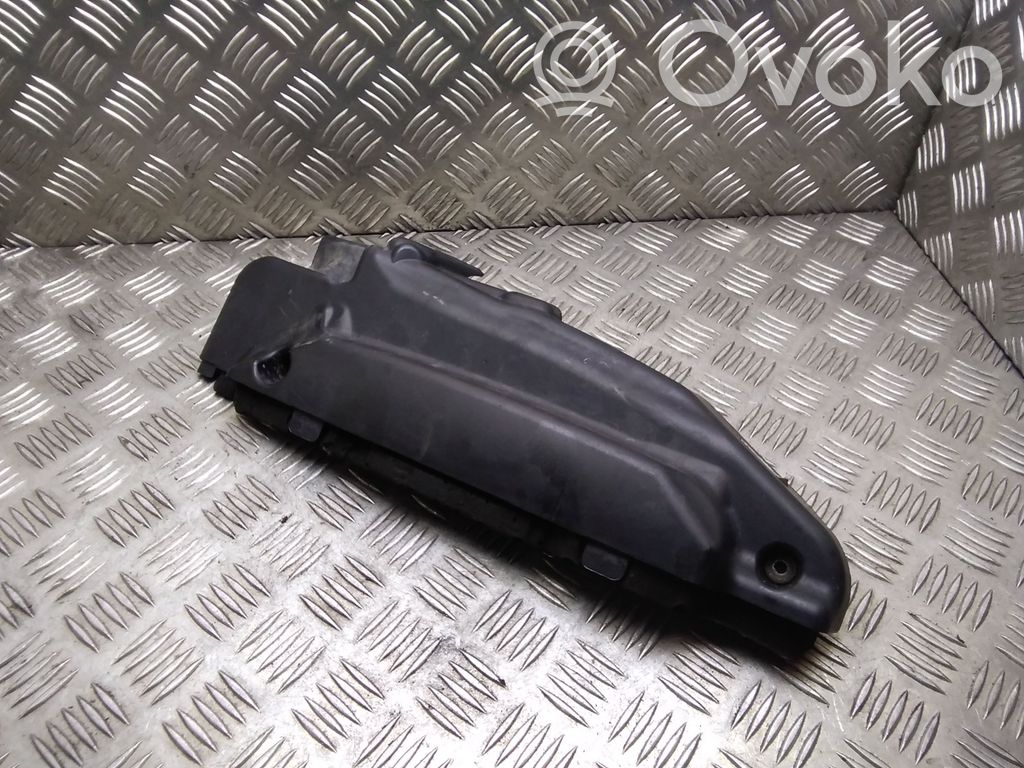 BMW 5 E60 E61 Variklio dangtis (apdaila) 
