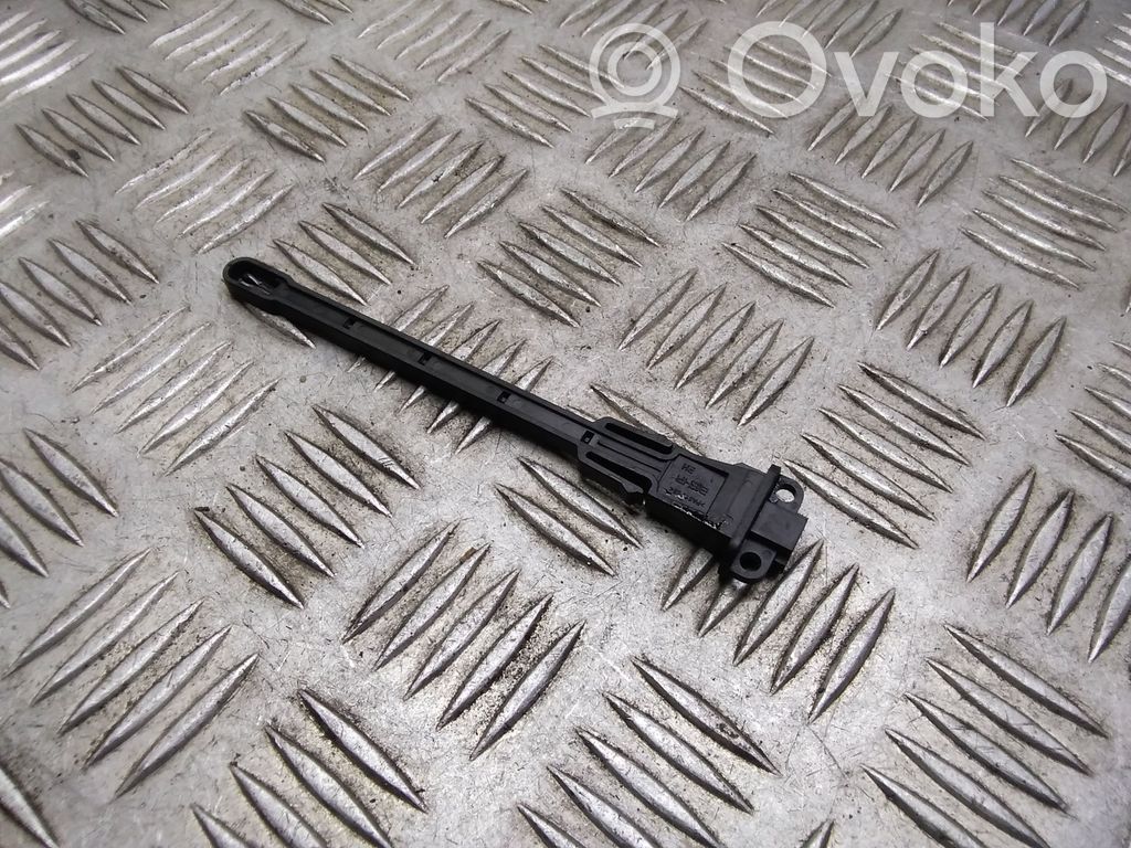 Interior temperature sensor   6938633
