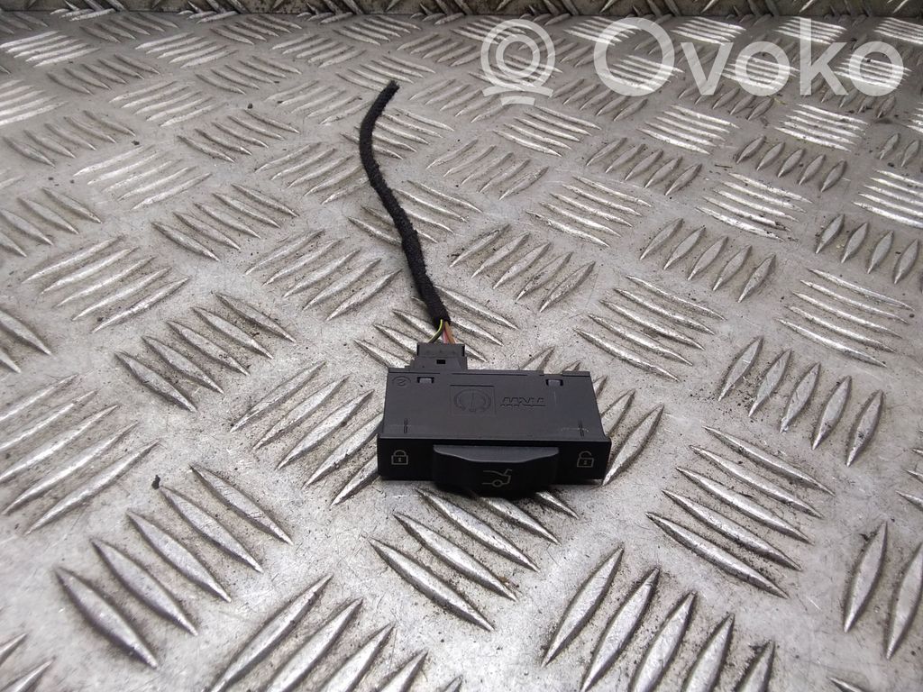 BMW 7 E65 E66 Interruptor de apertura del maletero/compartimento de carga 