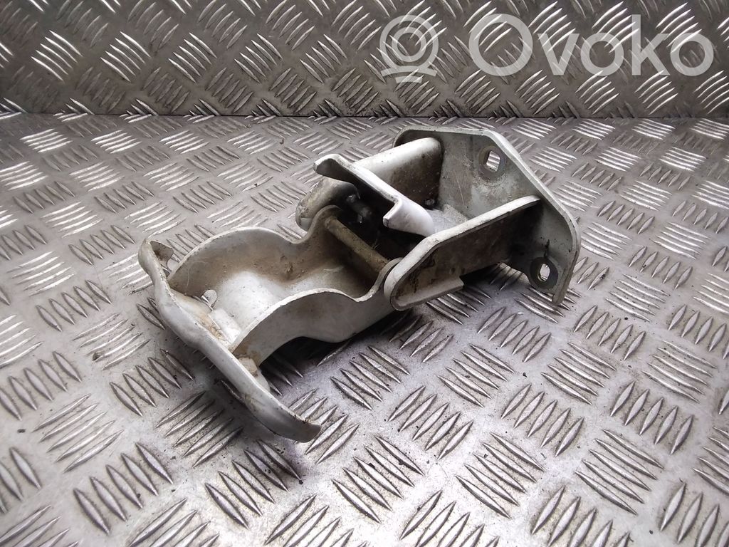 Rear door upper hinge