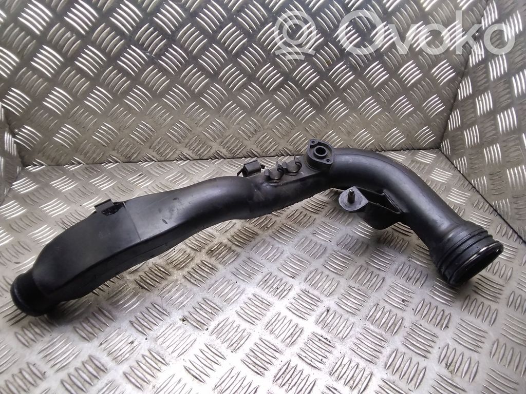 Volkswagen PASSAT B5.5 Furtun/conductă intercooler 