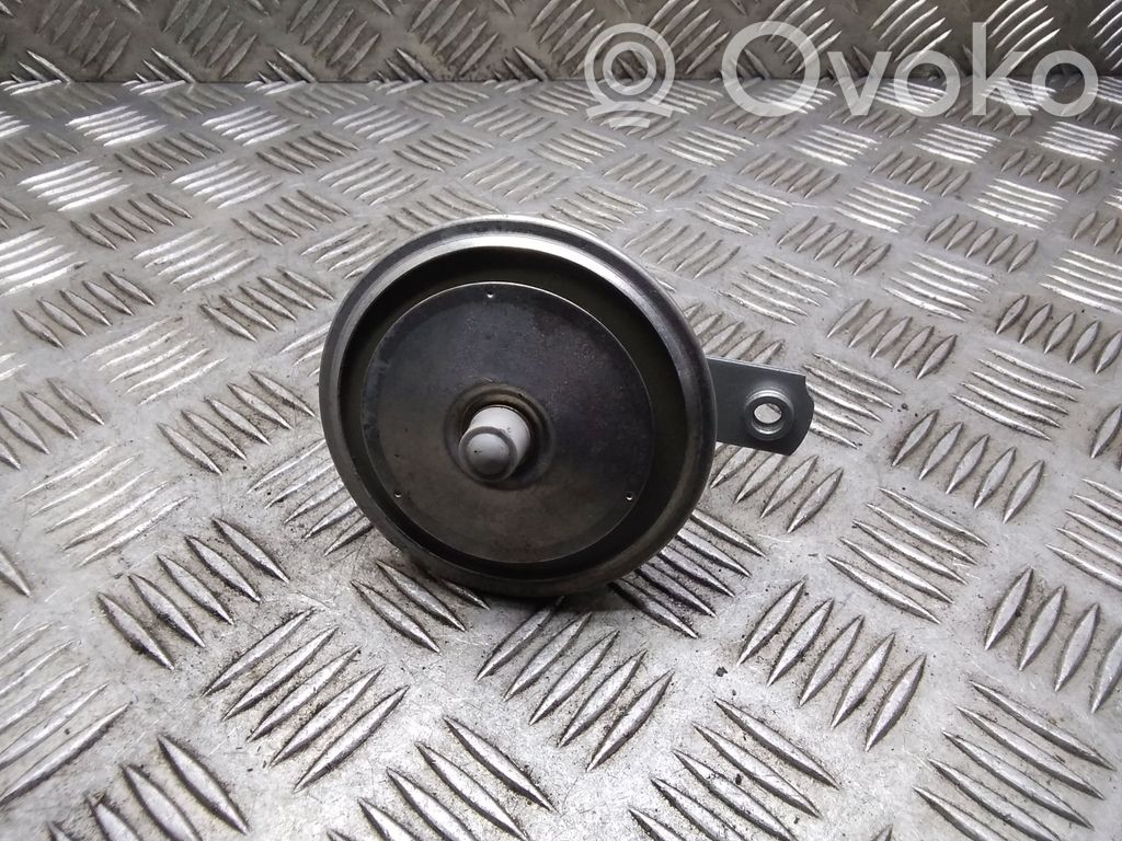Volkswagen PASSAT B5.5 Horn signal 