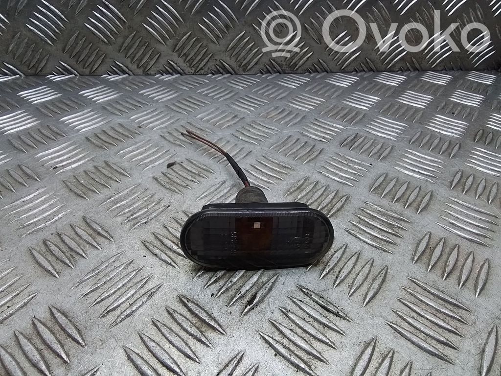 Volkswagen Transporter - Caravelle T5 Indicatore di direzione del parafango anteriore 