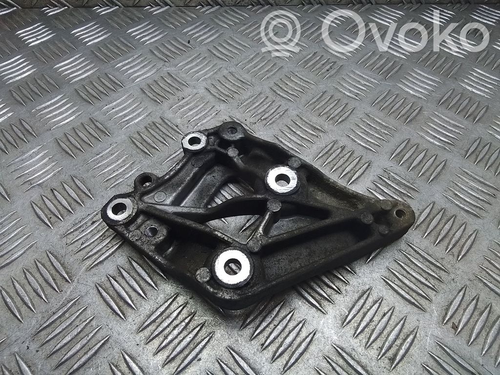 Peugeot 308 A/C compressor mount bracket 