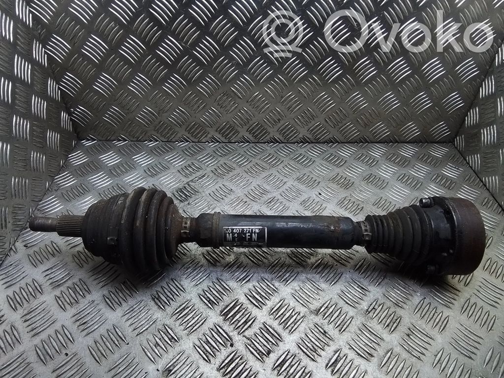 Volkswagen Golf IV Półoś przednia 