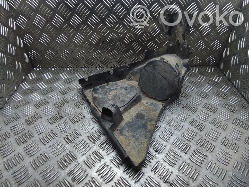 BMW 5 E39 Cita veida dzinēja nodalījuma detaļa 