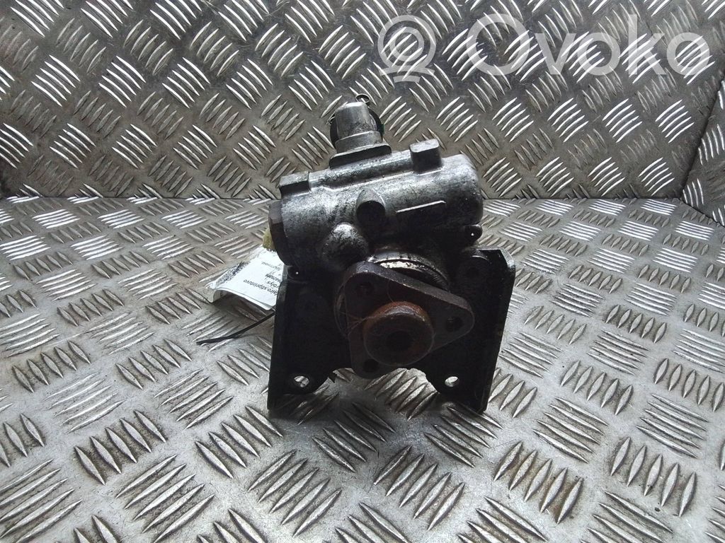 BMW 5 E60 E61 Vairo stiprintuvo siurblys 