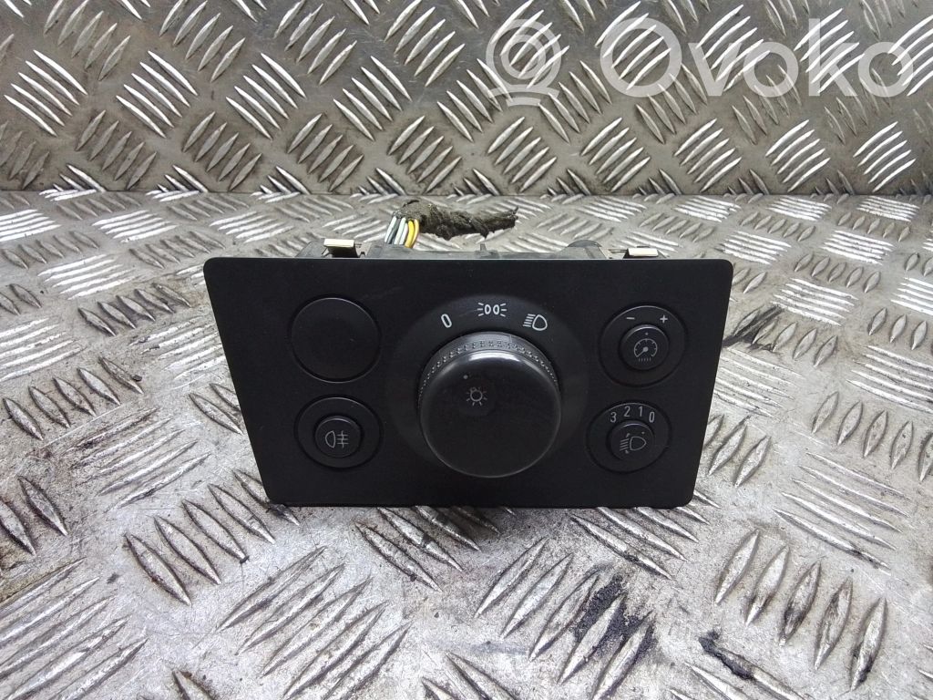 Opel Zafira B Interruptor de luz 