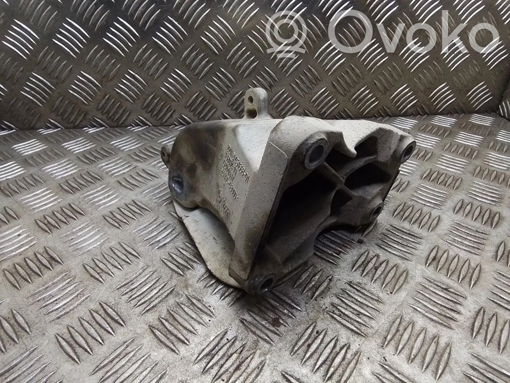 Engine mounting bracket   3451668,345166801,22113451668,2211345166801