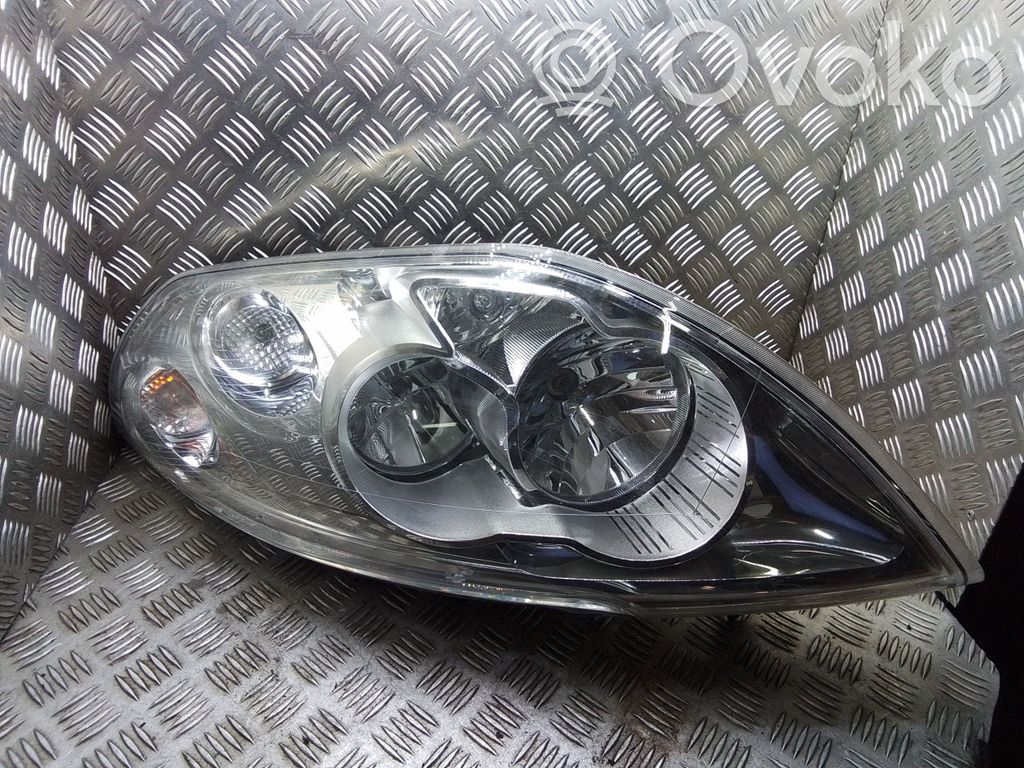 Opel Movano B Headlight/headlamp 
