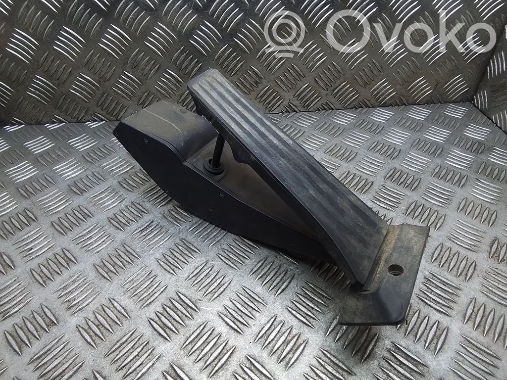 BMW 7 E65 E66 Accelerator throttle pedal 