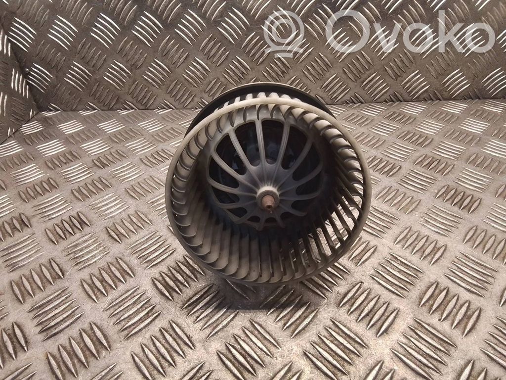 Land Rover Discovery Sport Heater fan/blower 