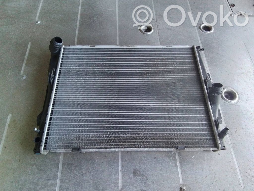 BMW X1 E84 Aušinimo skysčio radiatorius 