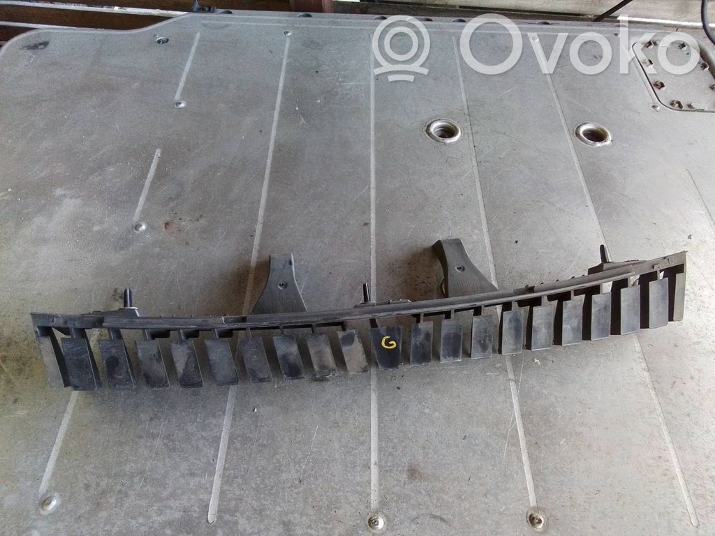 Peugeot 308 Soporte de montaje del parachoques trasero 