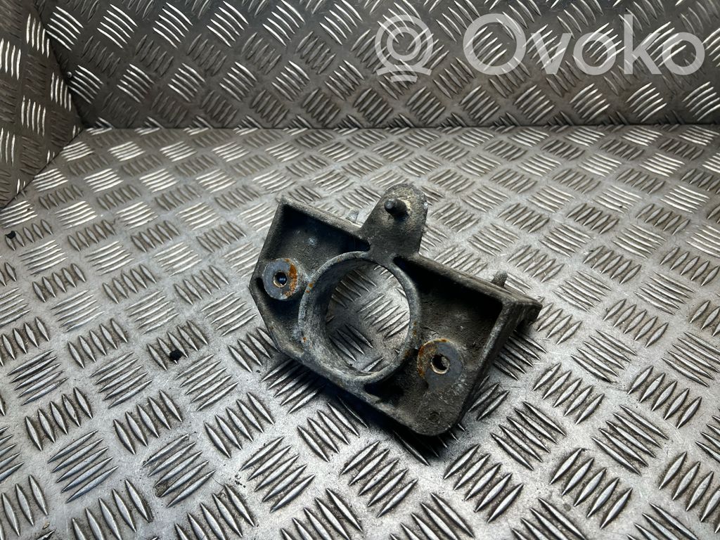 Opel Vivaro Gearbox mounting bracket 