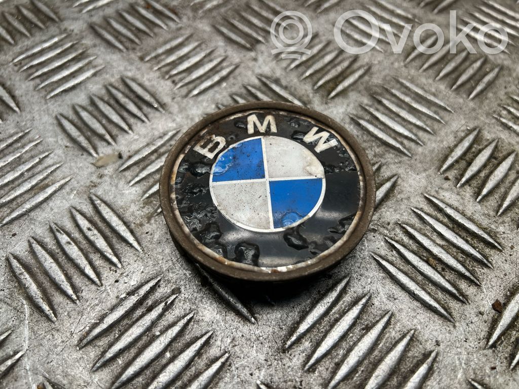 BMW 5 F10 F11 Rūpnīcas varianta diska centra vāciņš (-i) 