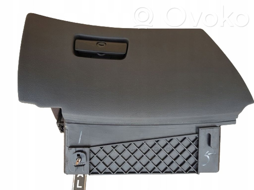 Glove box set