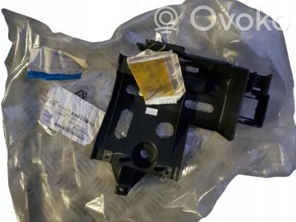 Dodge Grand Caravan Holder (bracket) 