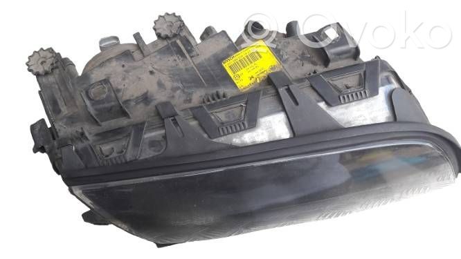 Headlight/headlamp   0301089206,6902746