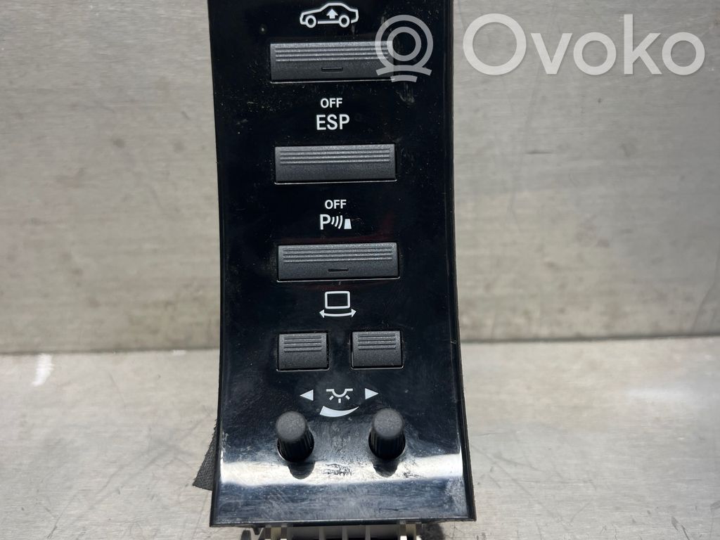 Mercedes-Benz S W221 A set of switches 