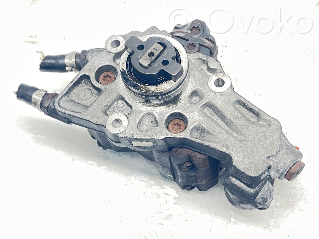 Mercedes-Benz E W211 Fuel injection high pressure pump 