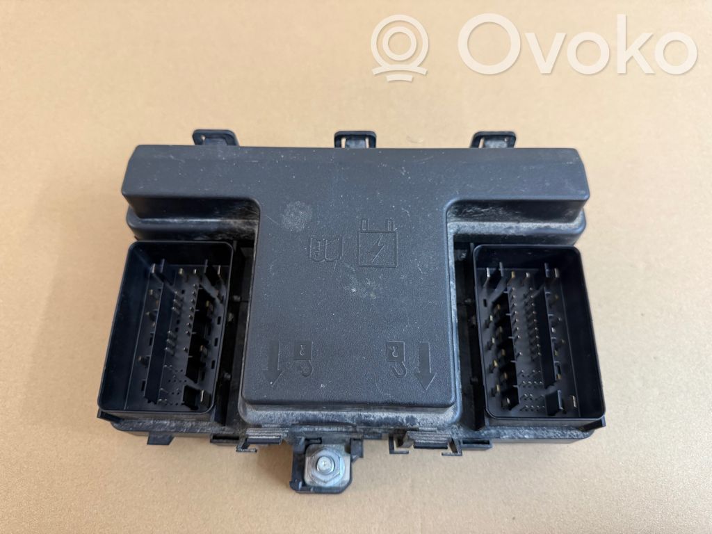 Módulo de fusible   JB3T14D068CB