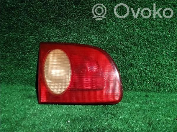 Lámpara de faros/luces traseros
