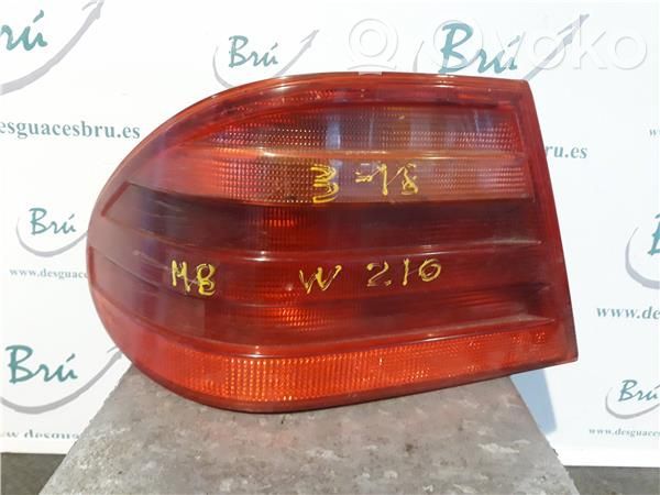 Mercedes-Benz E W210 Lámpara de faros/luces traseros 