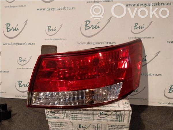 Lámpara de faros/luces traseros   D4EA