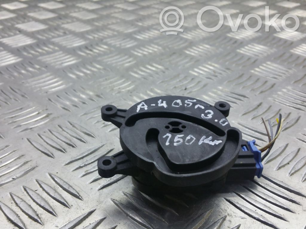 Audi A4 S4 B7 8E 8H Motor/actuator clapetă aer 