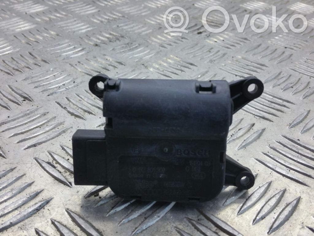 Audi A4 S4 B7 8E 8H Motor/actuator clapetă aer 