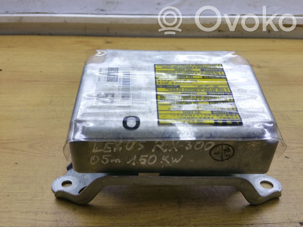 Lexus RX 300 Airbag control unit/module 