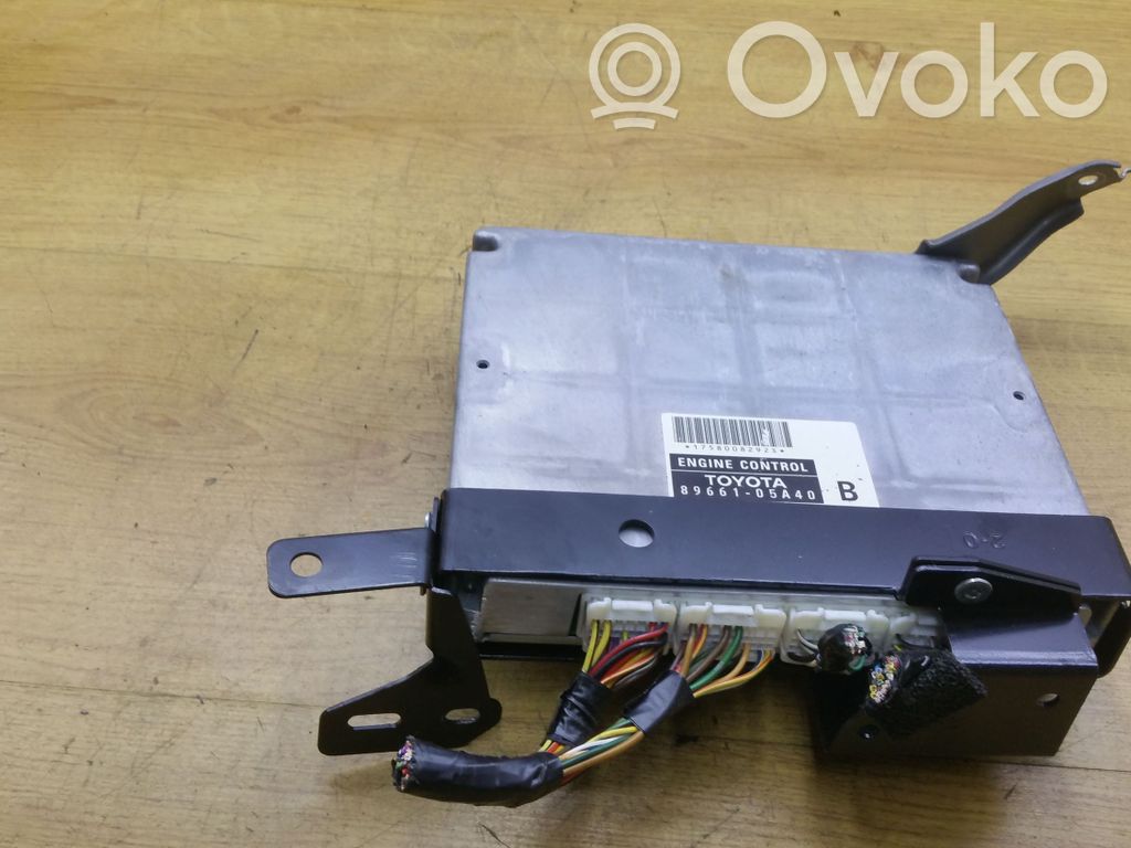 Toyota Avensis T250 Engine control unit/module 