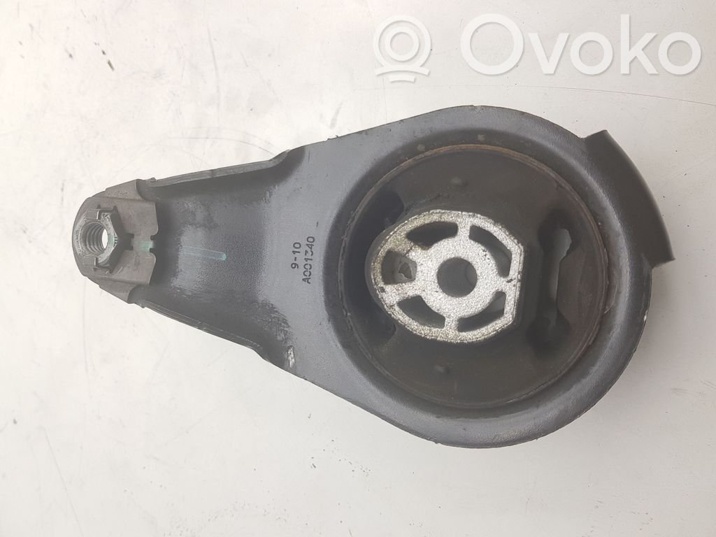 Peugeot 3008 I Engine mount bracket 