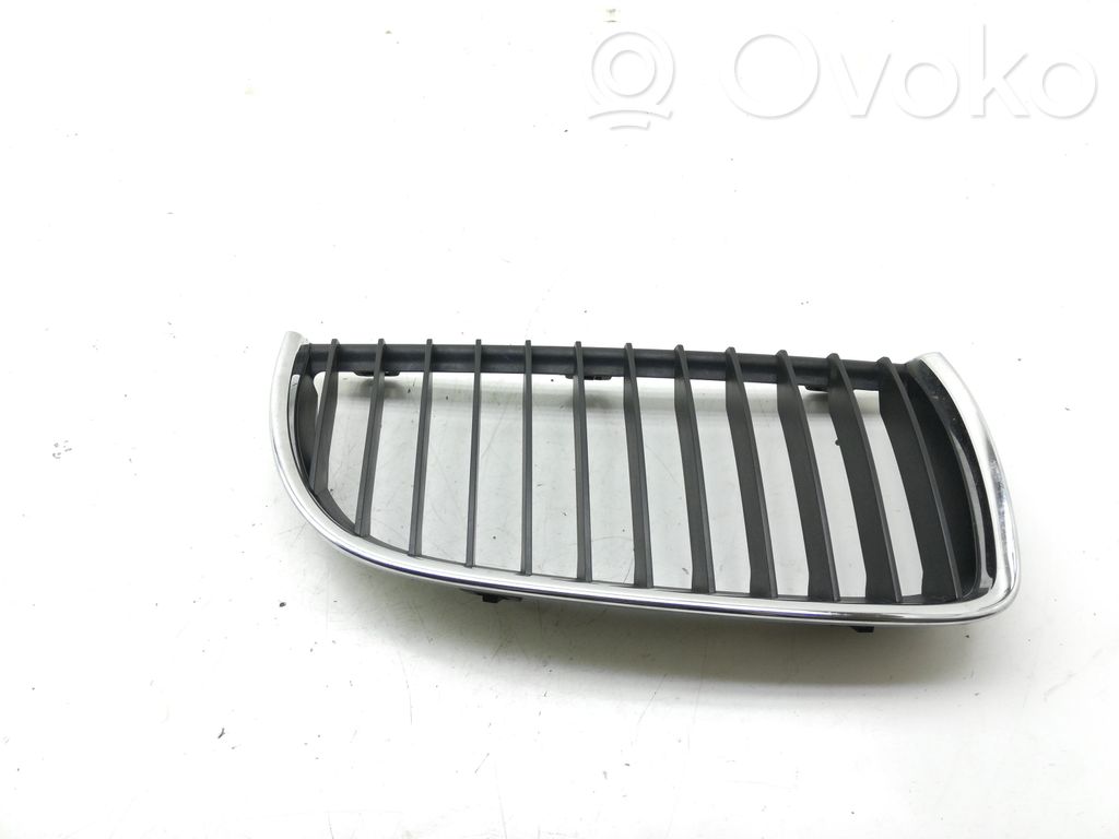 Front bumper upper radiator grill   7120008