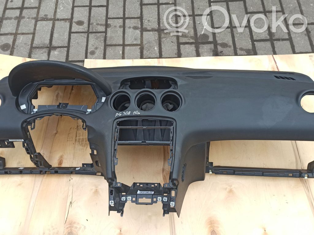 Peugeot 308 Dashboard 