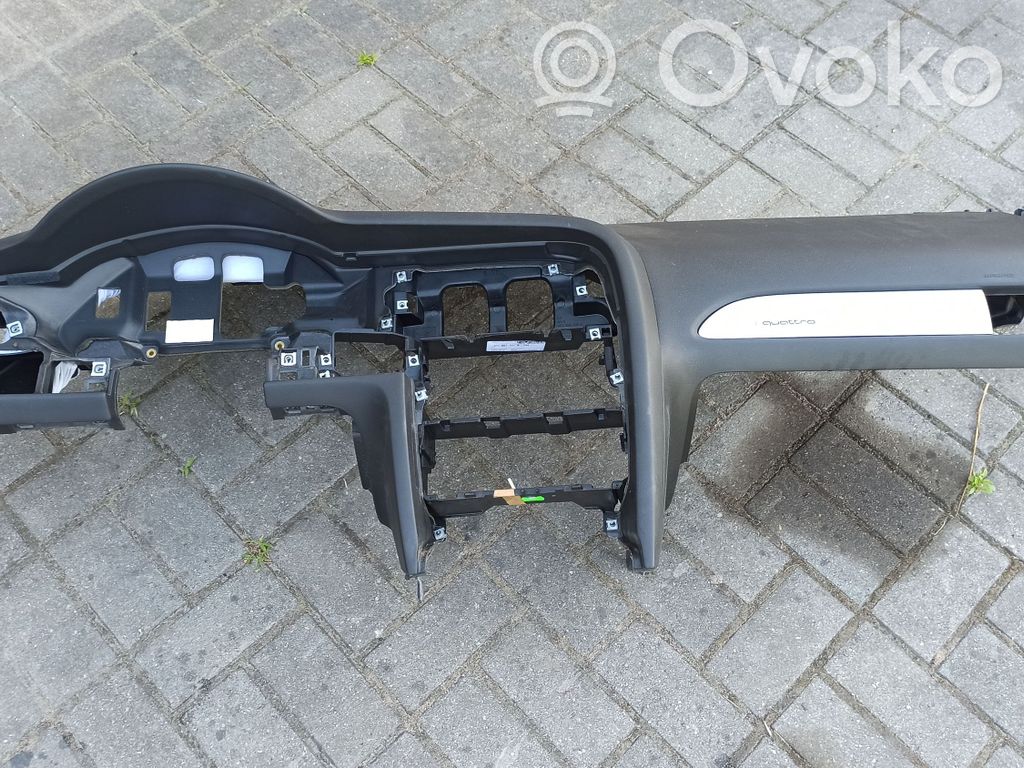 Audi A6 S6 C6 4F Panelė 