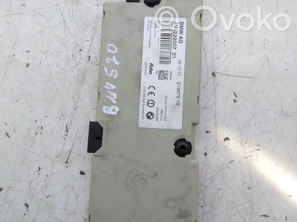 BMW 5 F10 F11 Aerial antenna amplifier 