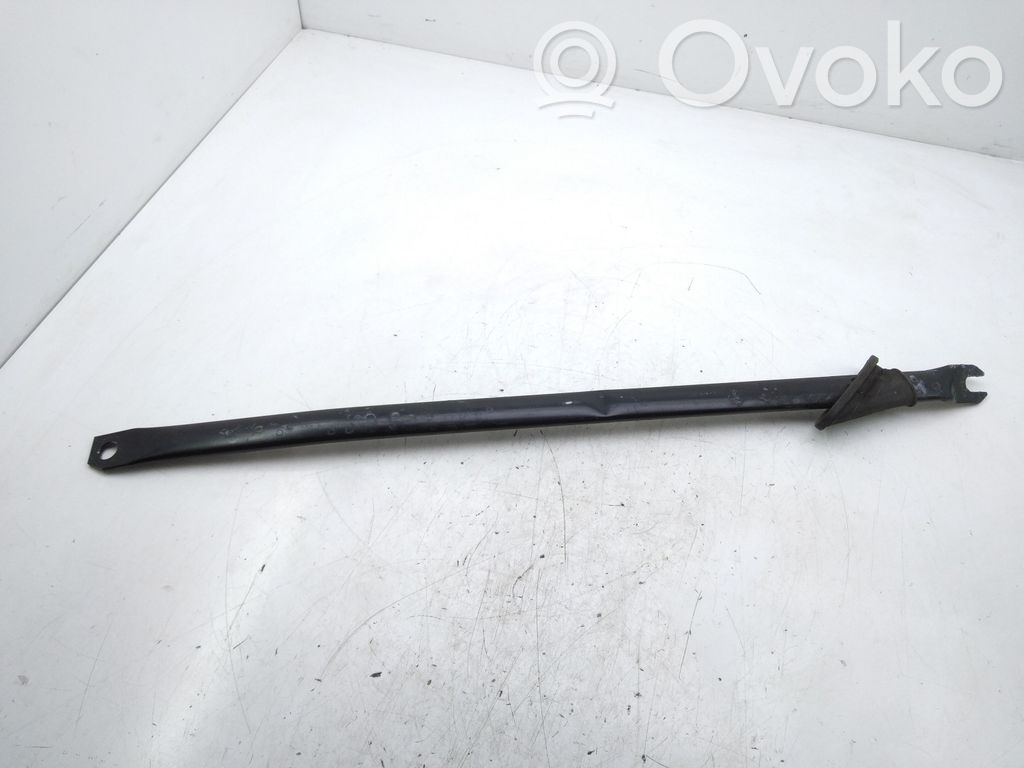 BMW 1 E81 E87 Other engine bay part 